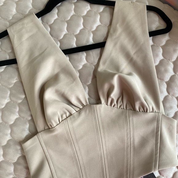 Beige Corset Top NWT - Picture 3 of 4